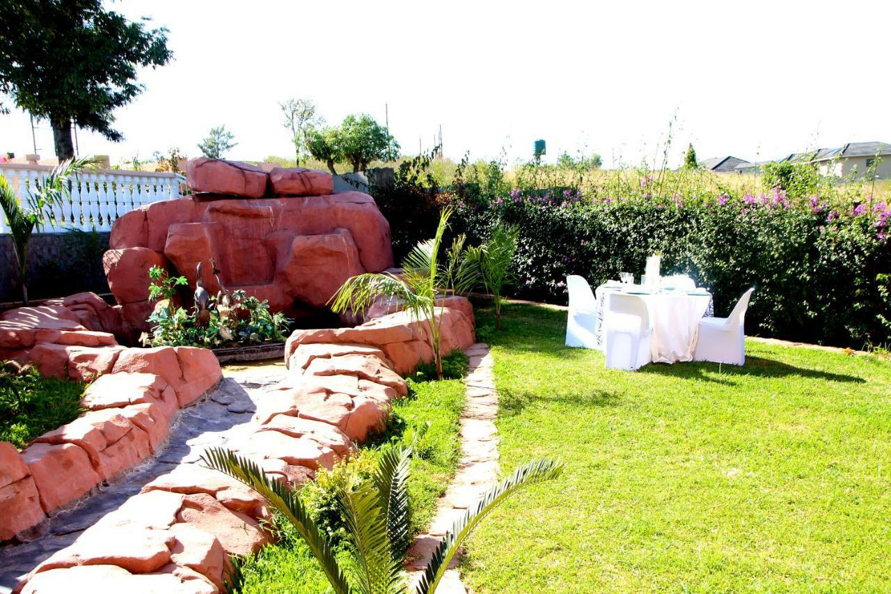 Ekupholeni Garden Villas Manzini Buitenkant foto